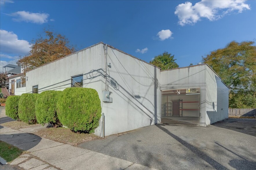 217 Madison Ave, Port Chester, NY for sale - Building Photo - Image 2 of 24