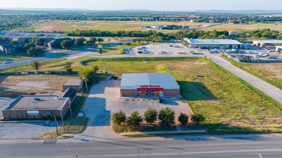 5201 Texas Ave, Abilene, TX à louer - Photo du bâtiment - Image 3 de 8
