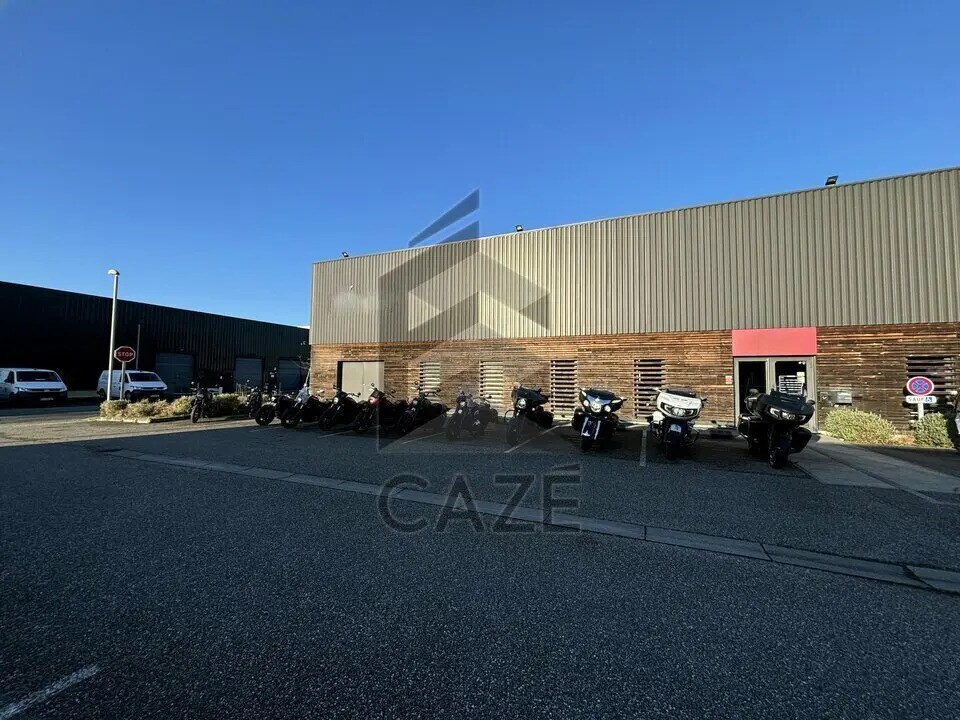 Flex in Mérignac for lease Building Photo- Image 1 of 10