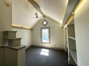 68 E Franklin St, Dayton, OH for lease Interior Photo- Image 2 of 8