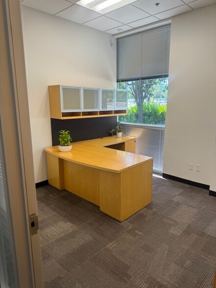 6140 Hellyer Ave, San Jose, CA for lease - Interior Photo - Image 3 of 18