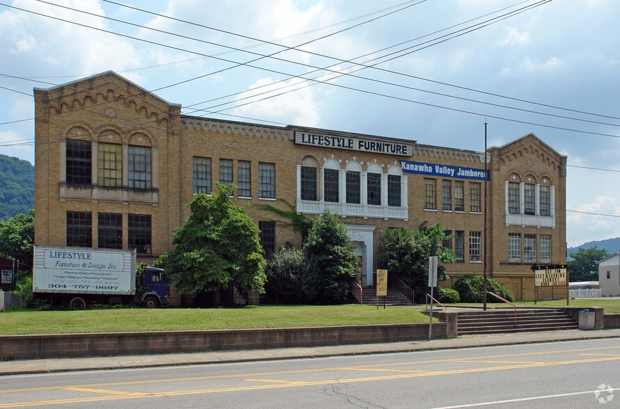 8902 MacCorkle Ave, Marmet, WV for lease - Building Photo - Image 2 of 28