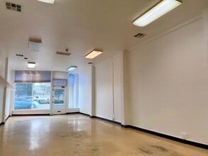 1658 El Camino Real, San Carlos, CA à vendre Photo intérieure- Image 2 de 6