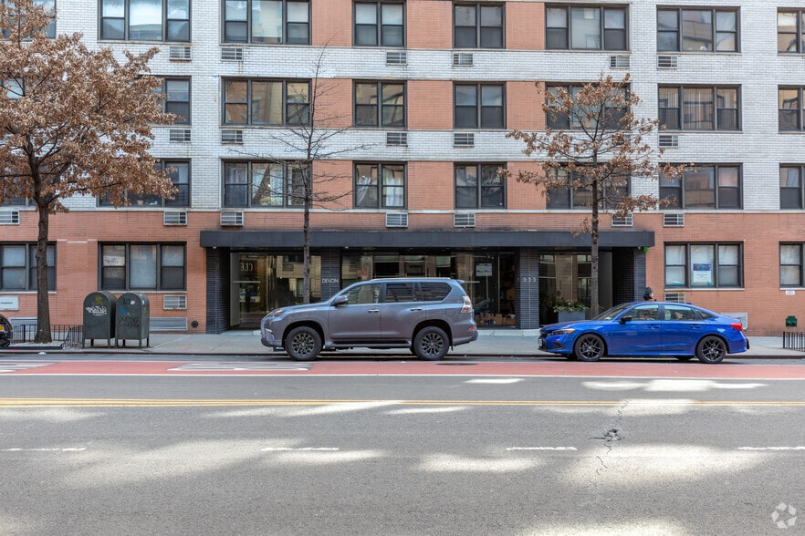 333 E 34th St, New York, NY for sale - Building Photo - Image 2 of 2