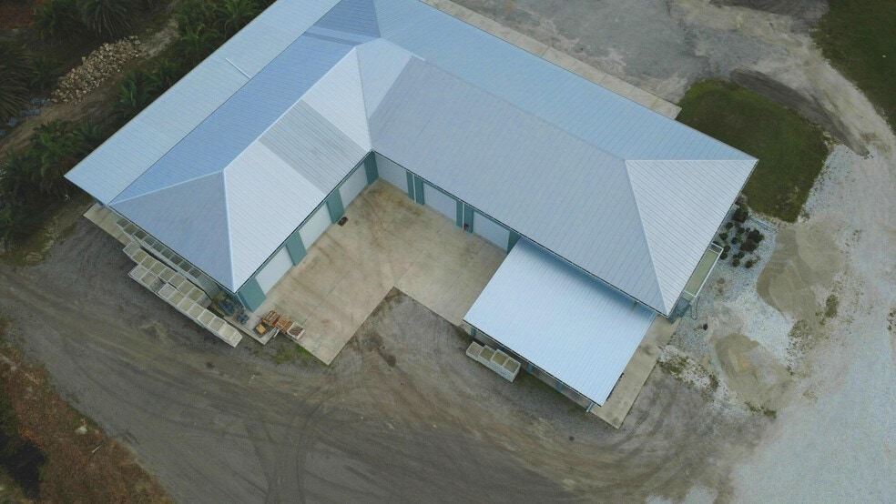 6850 53rd St, Vero Beach, FL for sale - Building Photo - Image 3 of 10