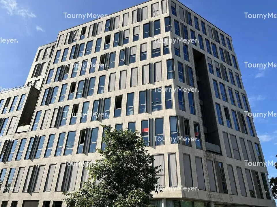 Office in Bordeaux for lease Building Photo- Image 1 of 13