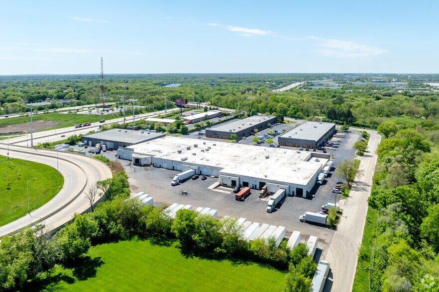 1605 Dundee Ave, Elgin, IL à louer - Aérien - Image 2 de 5