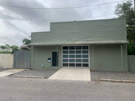 107 E Adalee St, Tampa FL - Entrepôt