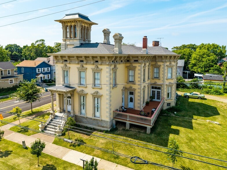403 E Adams St, Sandusky, OH for sale - Building Photo - Image 1 of 34