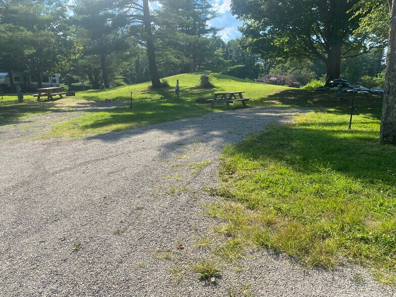 7896 Roundhouse Rd, New Marshfield, OH à vendre - Photo du bâtiment - Image 3 de 10