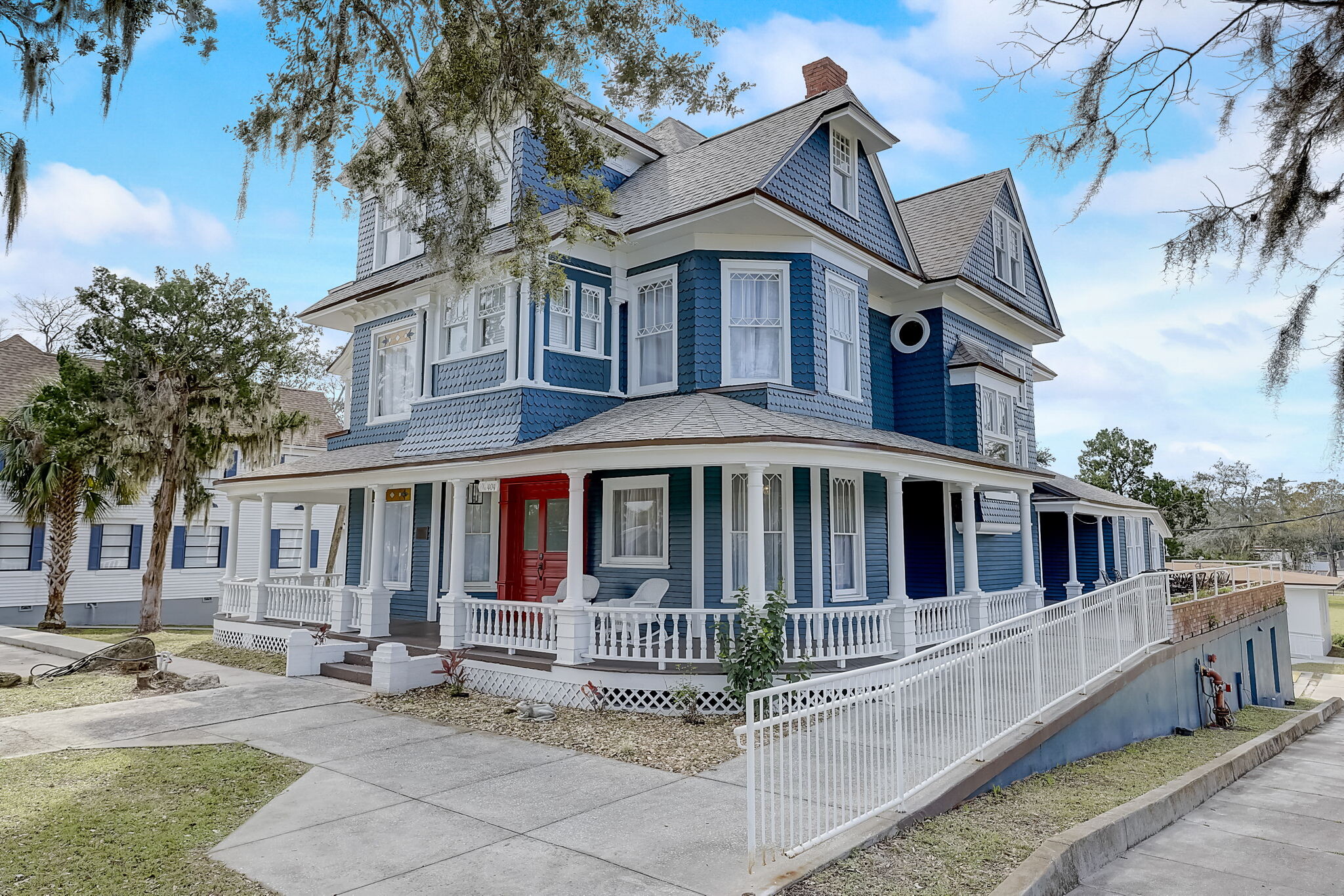 404 S Ridgewood Ave, Daytona Beach, FL for sale Primary Photo- Image 1 of 73