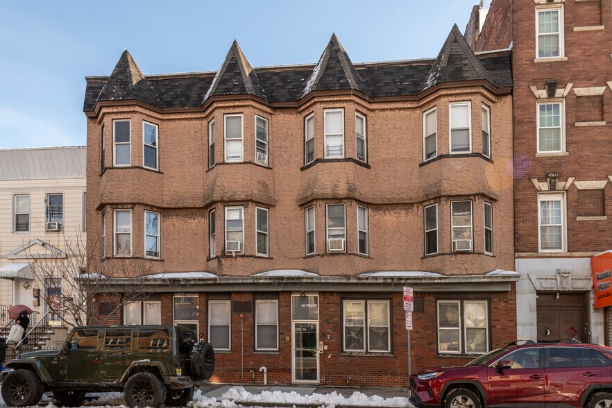 Jersey City Portfolio portefeuille de 6 propriétés à vendre sur LoopNet.ca - Photo du bâtiment - Image 2 de 7