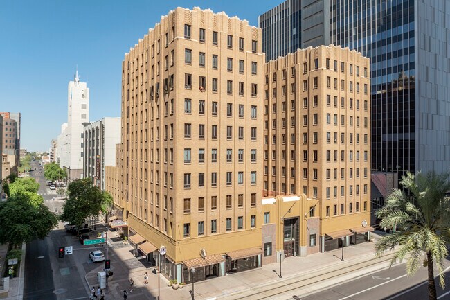 Plus de détails pour 114 W Adams St, Phoenix, AZ - Multi-résidentiel à vendre