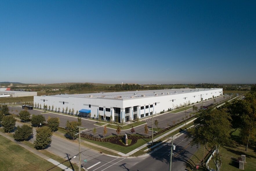 2825 Transglobal Dr, Louisville, KY à louer - Photo du bâtiment - Image 2 de 3