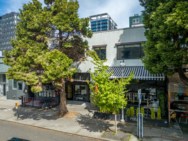 2320 2nd Ave, Seattle WA - Épicerie