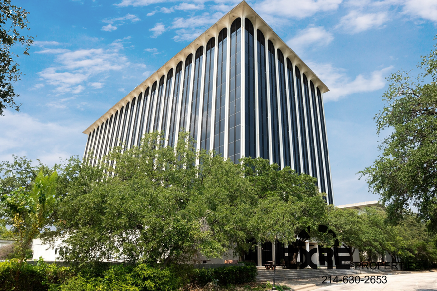 7171 Forest Ln, Dallas, TX for lease - Building Photo - Image 1 of 12