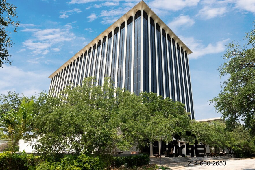7171 Forest Ln, Dallas, TX à louer - Photo du bâtiment - Image 1 de 10