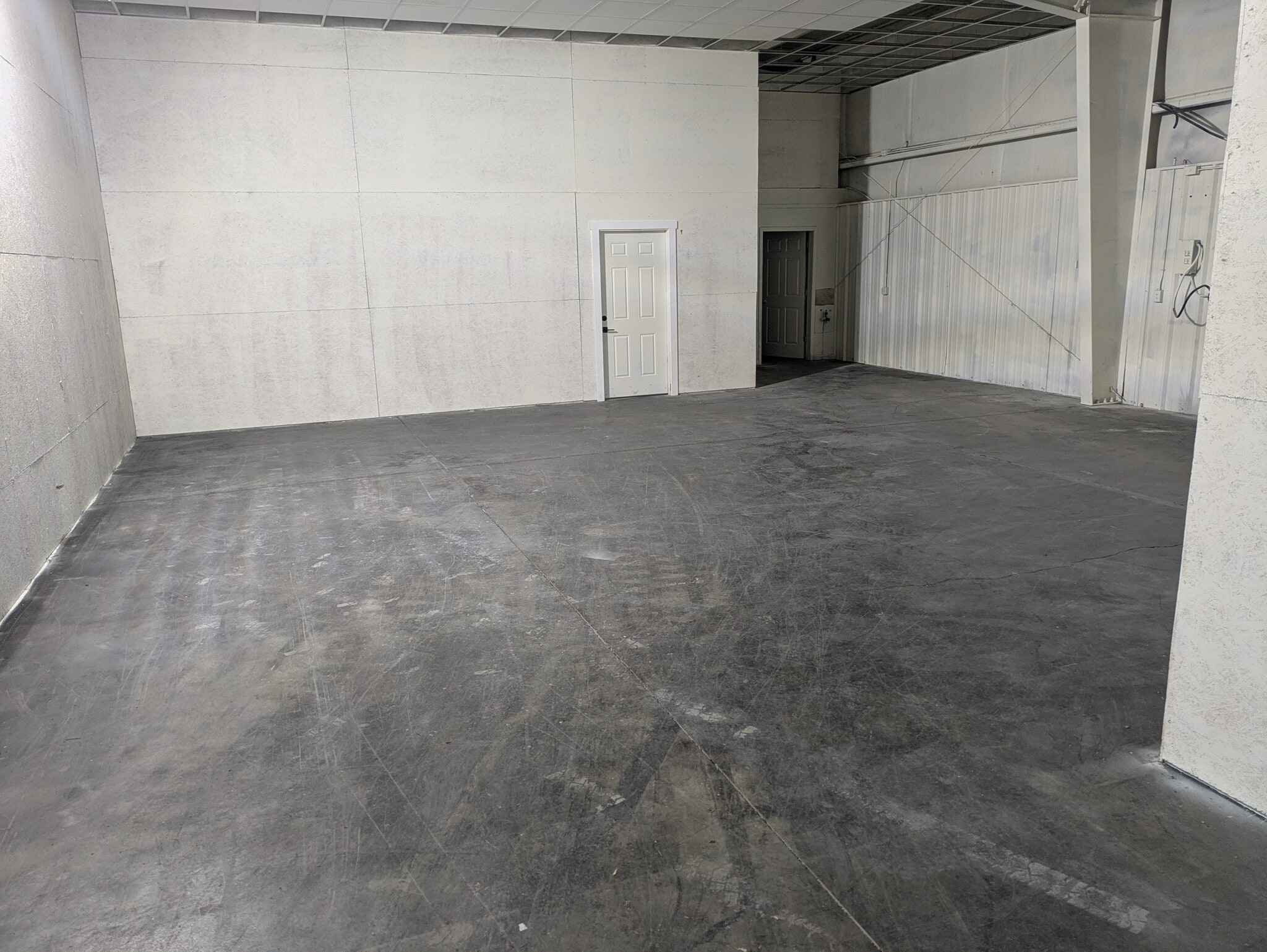 177 Dunn Creek Bnd, Flat Rock, NC for lease Interior Photo- Image 1 of 8