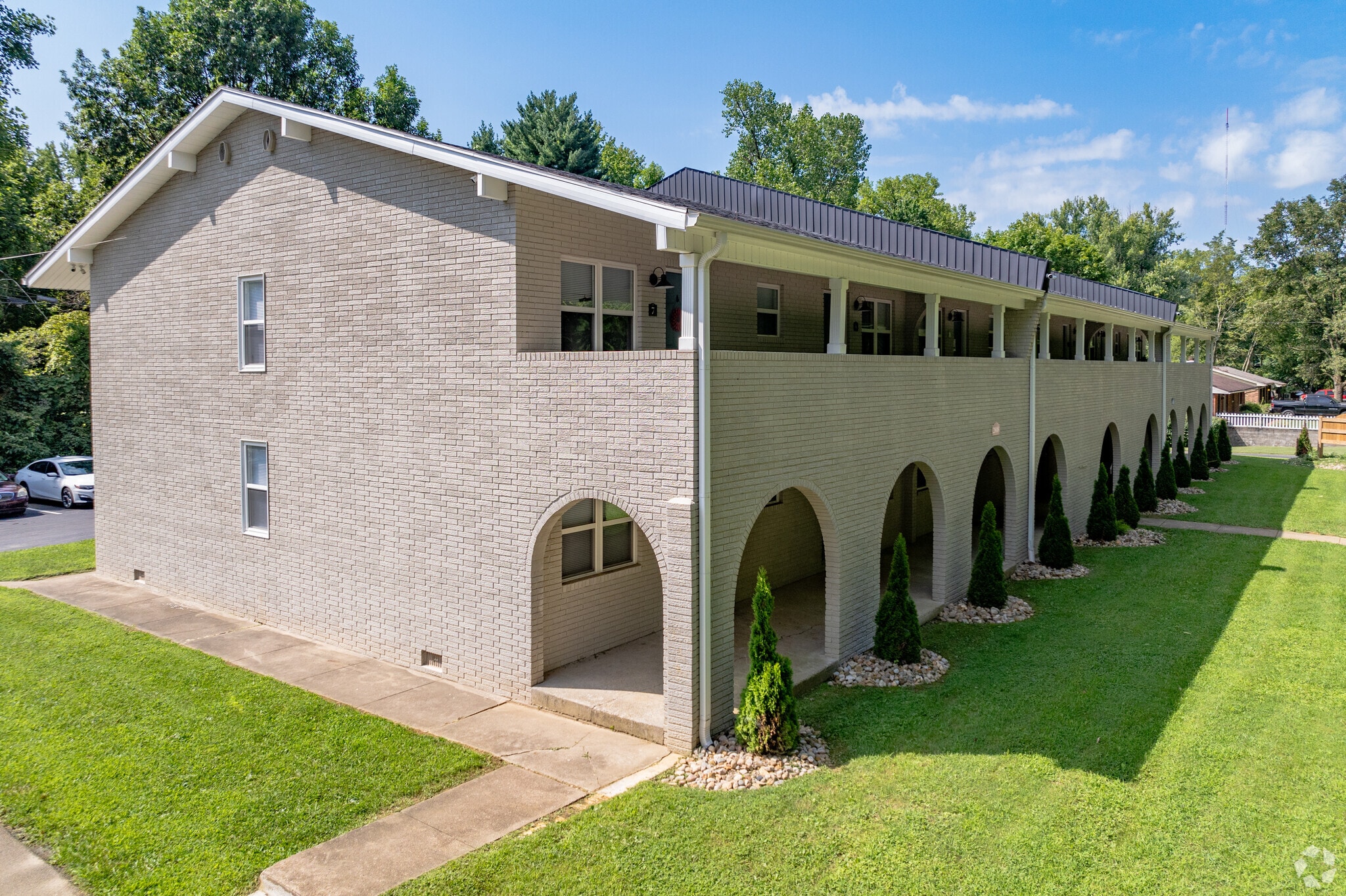 2808 Browns Dr, Henderson, KY for sale Primary Photo- Image 1 of 33
