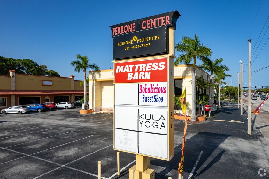 234 E Merritt Island Cswy, Merritt Island, FL for sale - Building Photo - Image 2 of 15