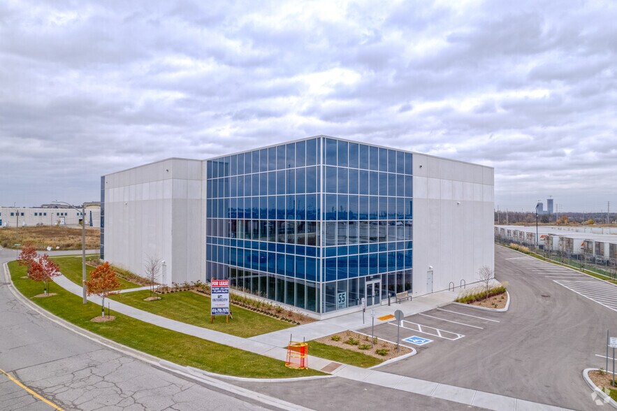 55 Exchange Dr, Brampton, ON for sale - Primary Photo - Image 1 of 1