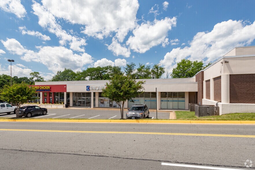 8353-8357 Leesburg Pike, Vienna, VA à louer - Photo du bâtiment - Image 2 de 3