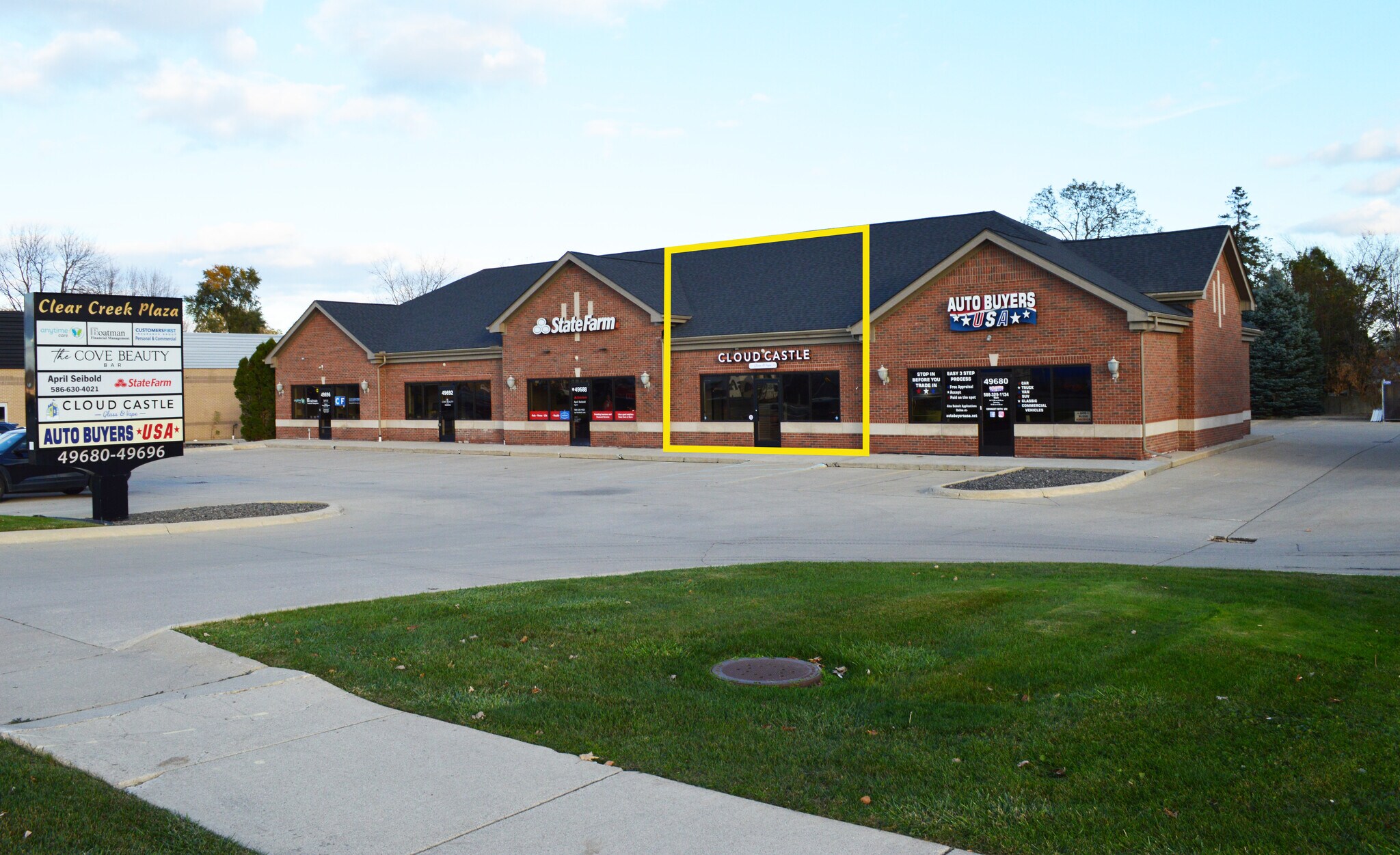 49680-49692 Gratiot Ave, Chesterfield, MI for lease Primary Photo- Image 1 of 3