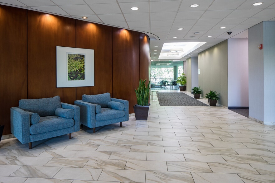 280 Interstate N Cir, Atlanta, GA for lease - Lobby - Image 2 of 7