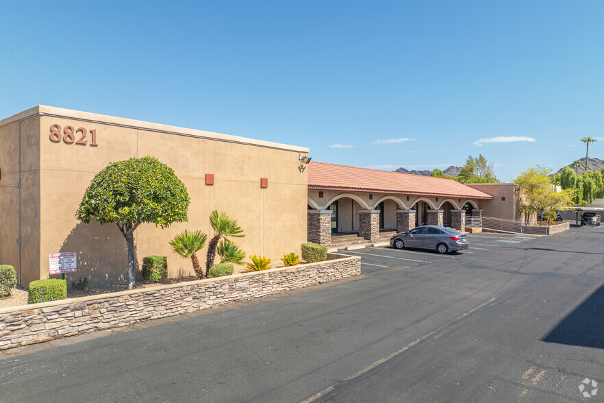 North Central Business Park 1-2 portfolio of 2 properties for sale on LoopNet.ca - Building Photo - Image 1 of 23