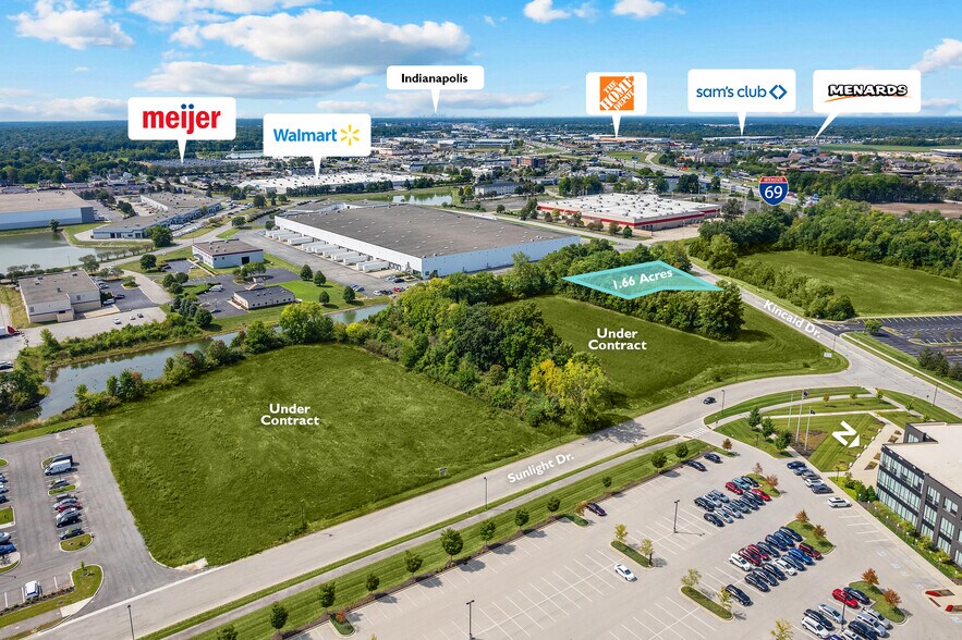 8545 Sunlight Dr, Fishers, IN à vendre - Photo du bâtiment - Image 2 de 4