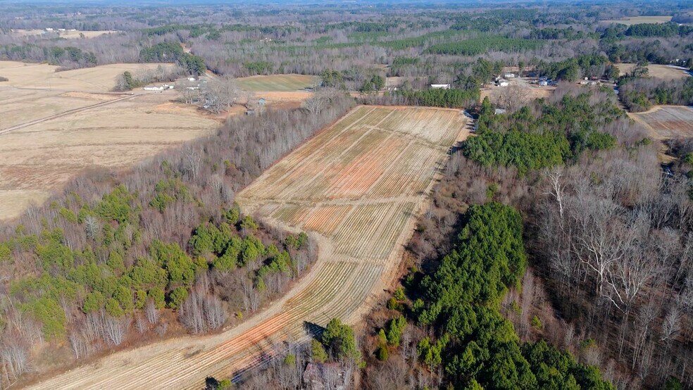 515 Walker Ave, Norlina, NC à vendre - Vidéo sur l’inscription commerciale - Image 2 de 29