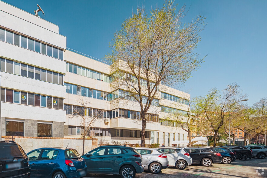 Bureau dans Madrid, Madrid à vendre - Photo du bâtiment - Image 2 de 3