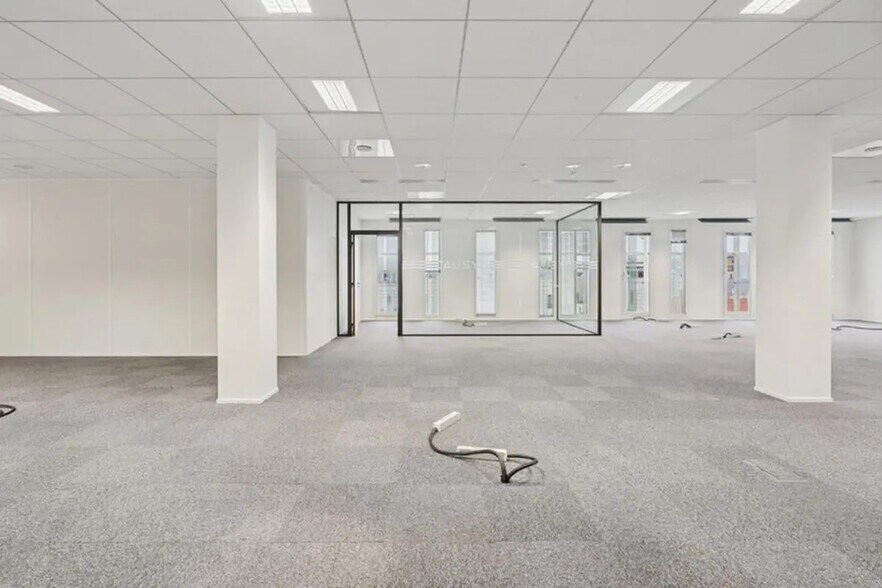 210 Avenue Jean Jaurès, Lyon à louer - Photo du bâtiment - Image 1 de 11