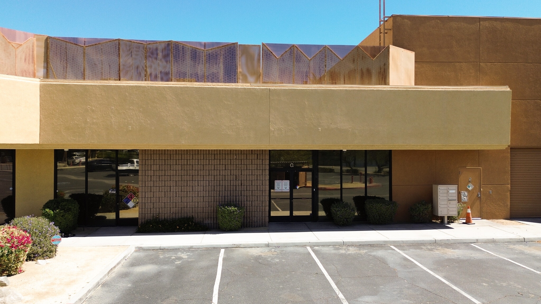68956 Perez Rd, Cathedral City, CA for lease Building Photo- Image 1 of 1