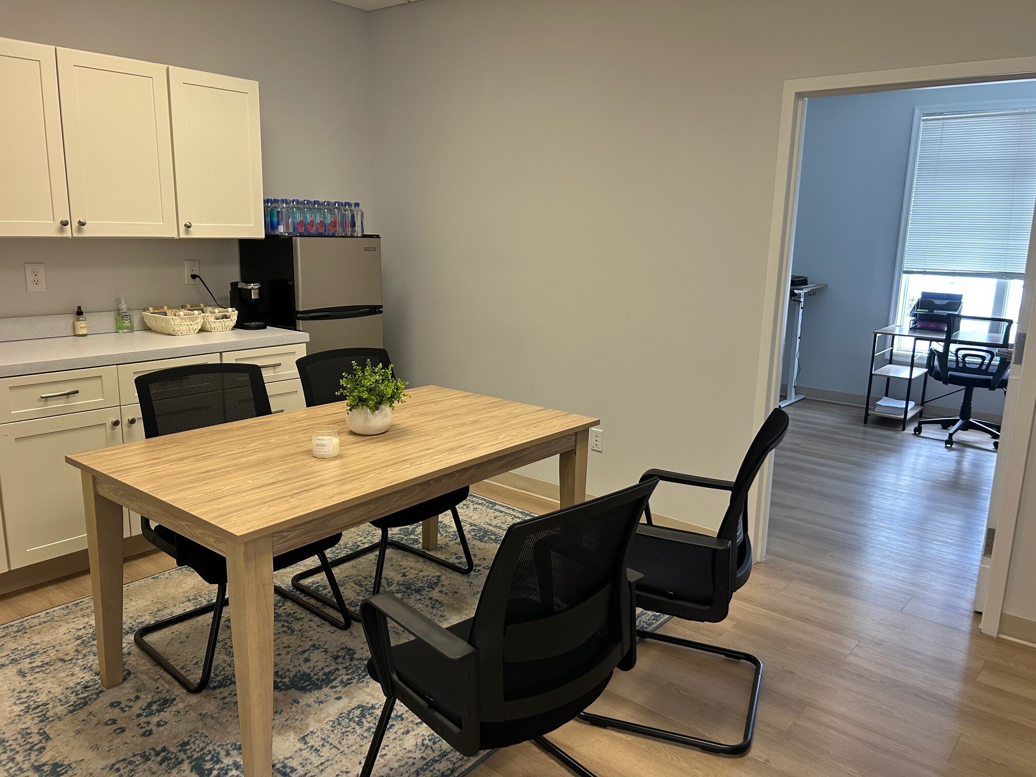 1675 S State St, Dover, DE for lease Interior Photo- Image 1 of 5