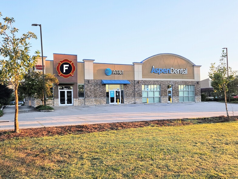 2240 Veterans Memorial Blvd, Kenner, LA for sale - Building Photo - Image 2 of 10