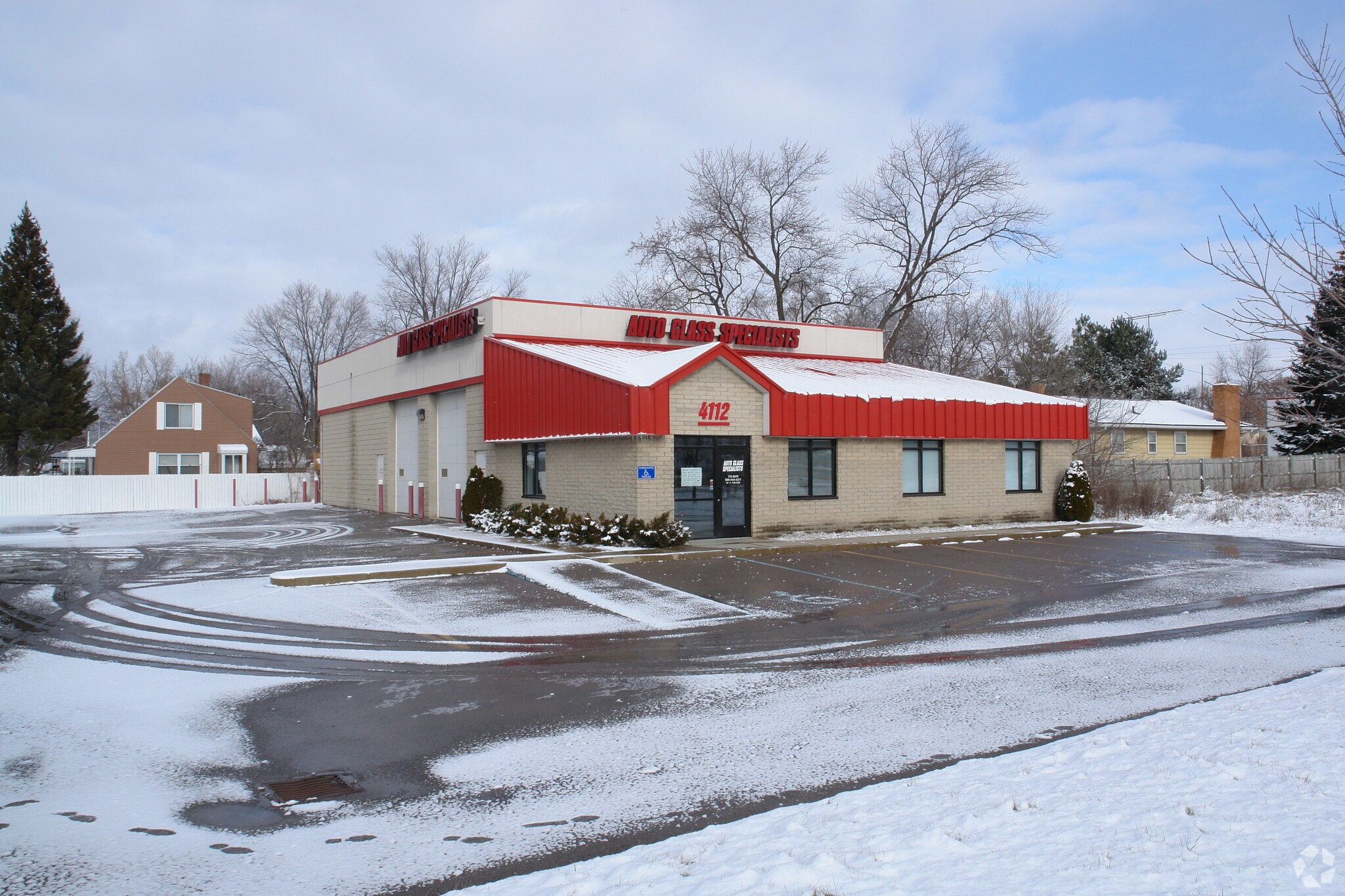 4112 Corunna Rd, Flint, MI for lease Primary Photo- Image 1 of 5