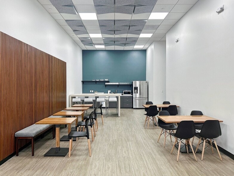 15 Railroad Ave, Danville, CA for lease - Interior Photo - Image 2 of 14