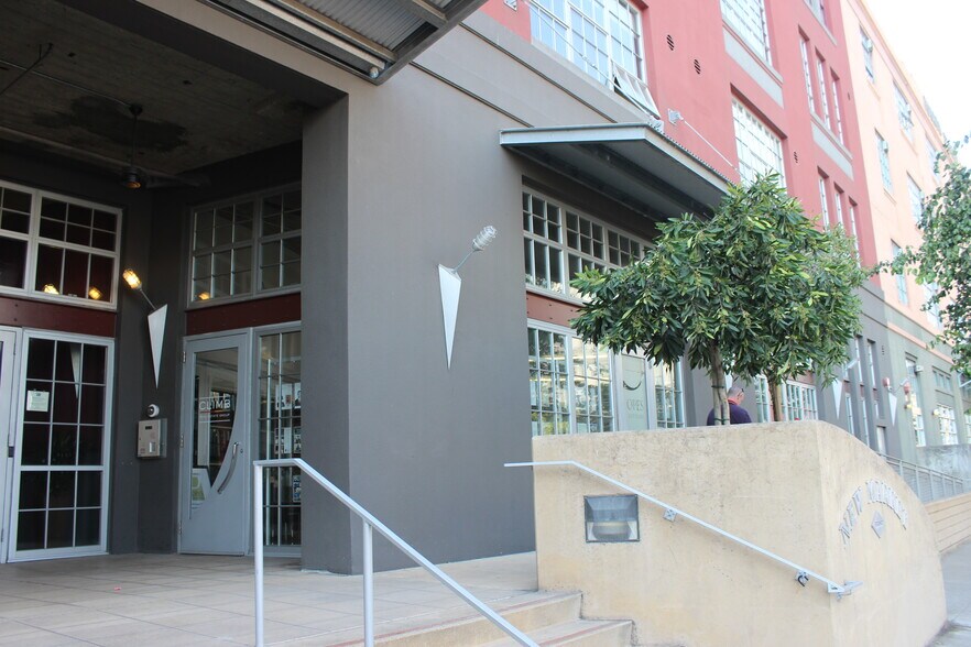 201 4th St, Oakland, CA à louer - Photo du bâtiment - Image 2 de 5