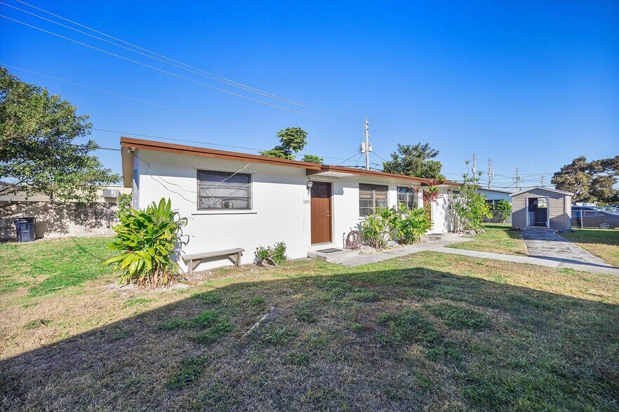 14260 SW 88th Ave, Palmetto Bay, FL for sale - Building Photo - Image 2 of 23