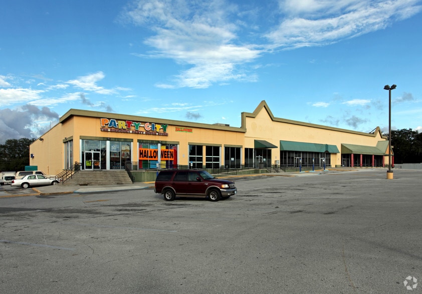 6539 W Colonial Dr, Orlando, FL for lease - Building Photo - Image 1 of 7