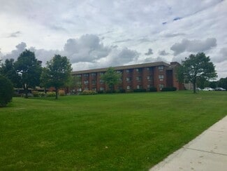 Plus de détails pour 101 Maritime Dr, Manitowoc, WI - Services hôteliers à vendre