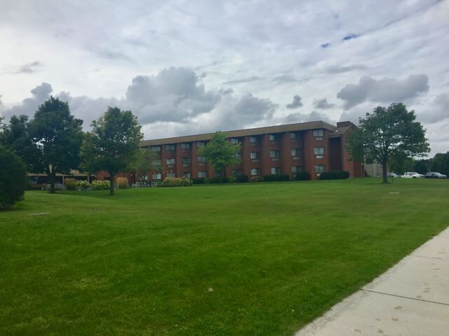 More details for 101 Maritime Dr, Manitowoc, WI - Hospitality for Sale