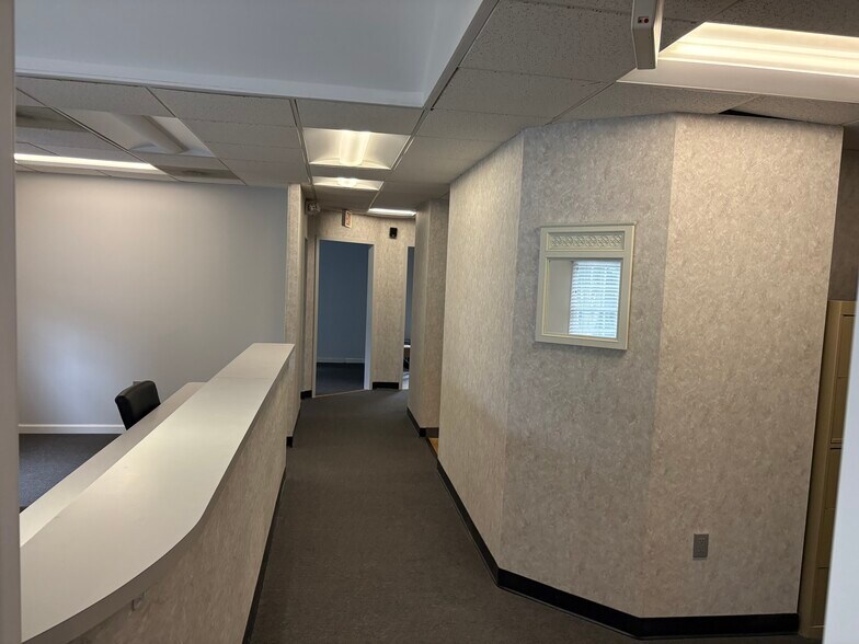 17902 Georgia Ave, Olney, MD à louer - Photo intérieure - Image 2 de 20