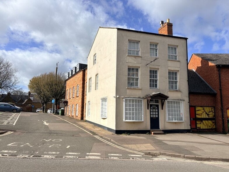 Calthorpe St, Banbury à louer - Photo du bâtiment - Image 2 de 9