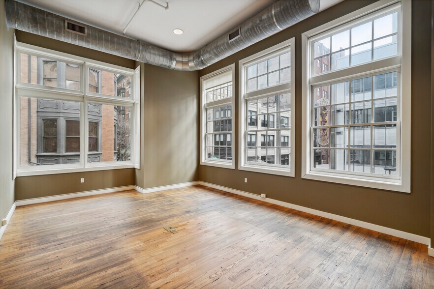 114-120 S 13th St, Philadelphia, PA à louer - Photo intérieure - Image 3 de 7