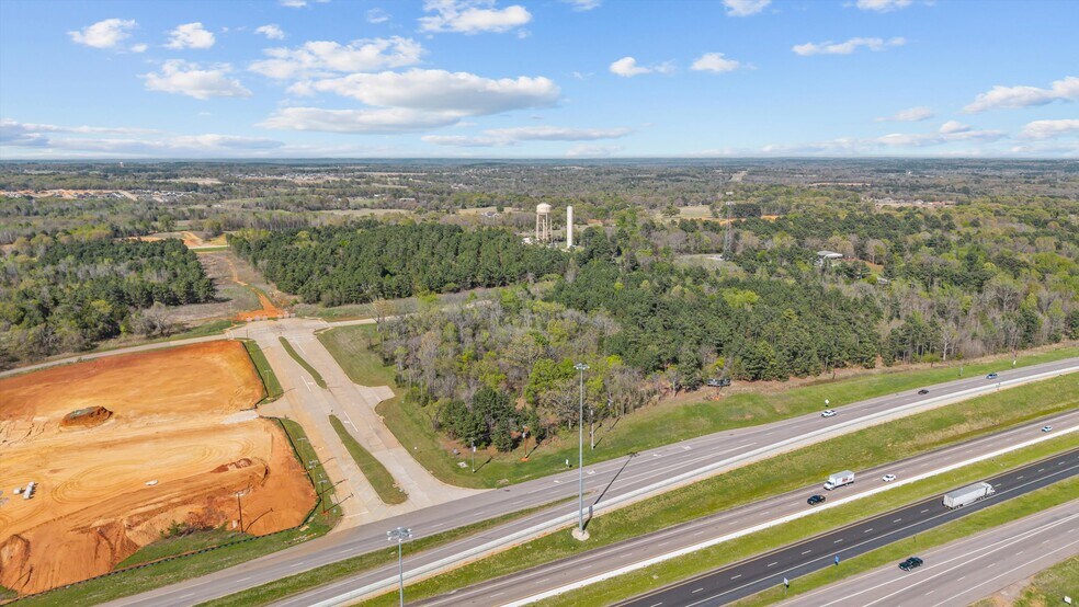 0 CR 472, Lindale, TX à vendre - Photo du bâtiment - Image 2 de 8