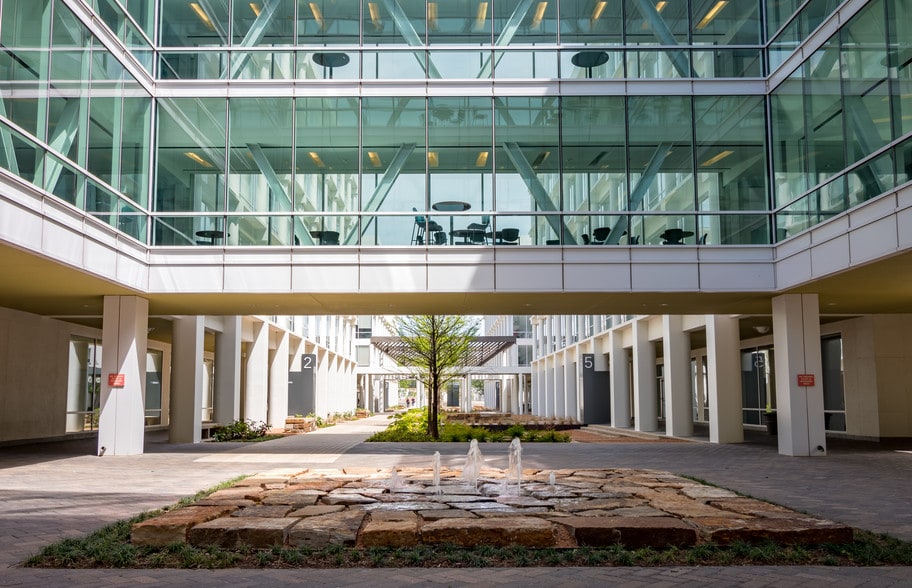 1500 Solana Blvd, Westlake, TX for lease - Building Photo - Image 3 of 18