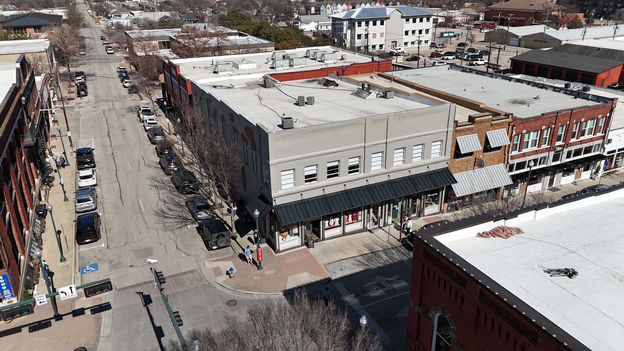 201 1/2 E Virginia St, McKinney, TX à louer Photo principale- Image 1 de 15