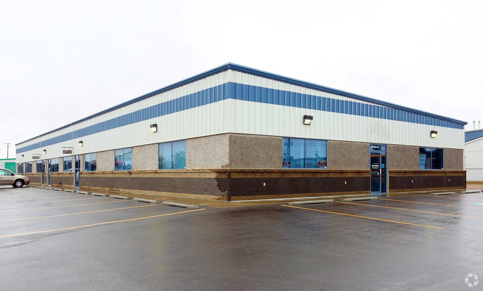 470 South Ave, Spruce Grove, AB à vendre - Photo principale - Image 1 de 1